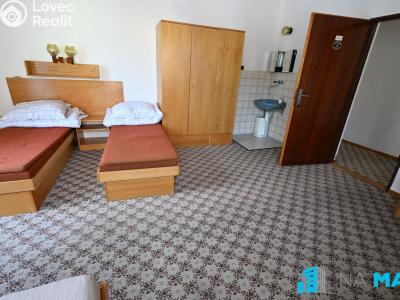 Sale hut Vranov nad Dyjí, Benátky 240 č. 5