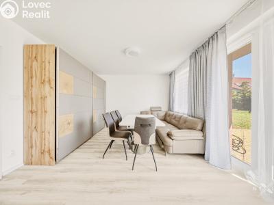 Rent family house Postřižín, Datlová 670 č. 8