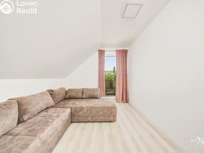 Rent family house Postřižín, Datlová 670 č. 24