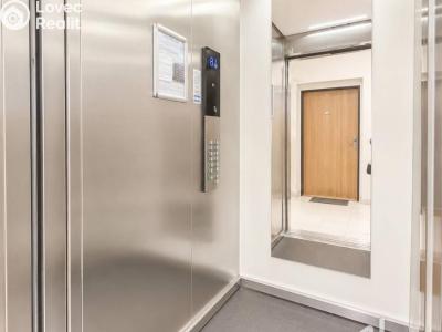 Оренда квартири 2+KK Praha, Nekvasilova č. 18
