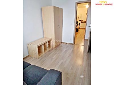 Sale apartment 3+KK Praha 15, Tenisová č. 8