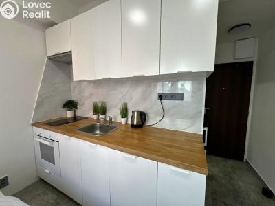 Sale apartment 3+1 Praha, Tyršova č. 7