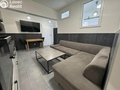 Продажа квартиры 2+KK Praha, Třinecká 769 č. 2