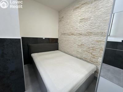 Продажа квартиры 2+KK Praha, Třinecká 769 č. 6