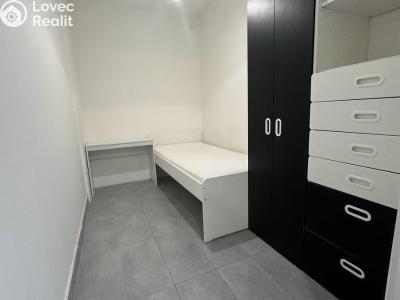 Продажа квартиры 2+KK Praha, Třinecká 769 č. 8