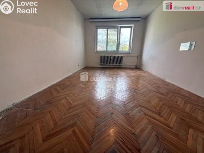 Sale apartment 3+1 Uherský Ostroh, Sídliště č. 10
