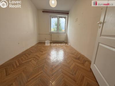 Sale apartment 3+1 Uherský Ostroh, Sídliště č. 12