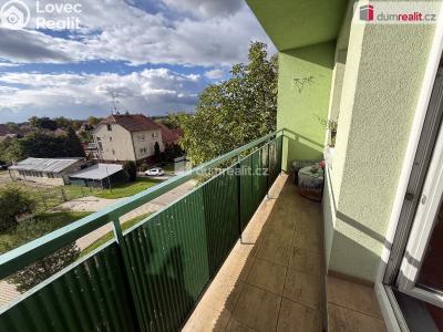 Sale apartment 3+1 Uherský Ostroh, Sídliště č. 23