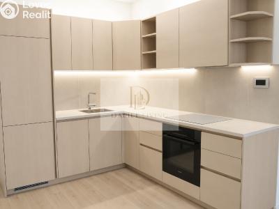 Sale apartment 2+KK Praha, Přímětická č. 4