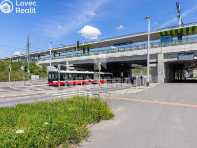 Prodej bytu 3+1 Praha, Hvozdíková č. 21