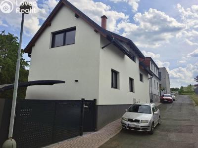 Rent family house Praha, V uličkách č. 11
