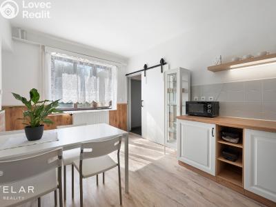 Sale multi-gen house Bouzov č. 1