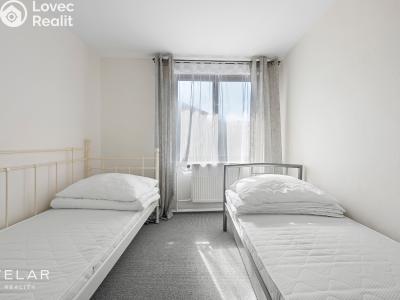 Sale multi-gen house Bouzov č. 25