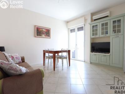 Sale apartment 3+KK Via Giovanni Segantini,Villa Rosa, č. 4