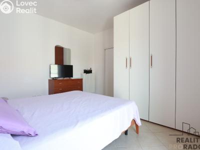 Sale apartment 3+KK Via Giovanni Segantini,Villa Rosa, č. 12