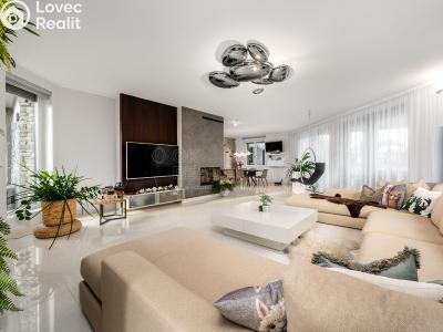 Sale villa Zvole, Rovná č. 7