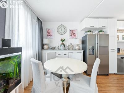 Sale apartment 3+KK Praha, Křivenická č. 7