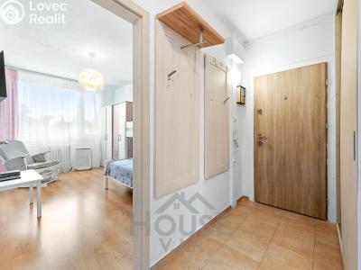Sale apartment 3+KK Praha, Křivenická č. 14