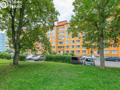 Sale apartment 3+KK Praha, Křivenická č. 23