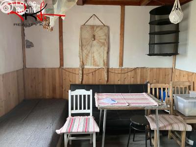 Sale hut Hřebeč č. 3