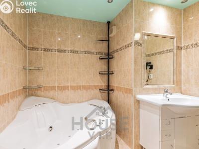 Продаж квартири 4+KK Praha, Křivenická č. 12