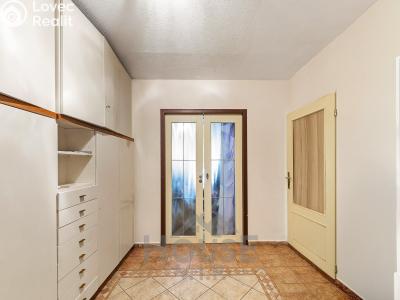 Продаж квартири 4+KK Praha, Křivenická č. 23
