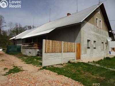 Sale multi-gen house Kvasiny č. 3