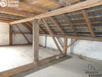 Sale multi-gen house Kvasiny č. 13