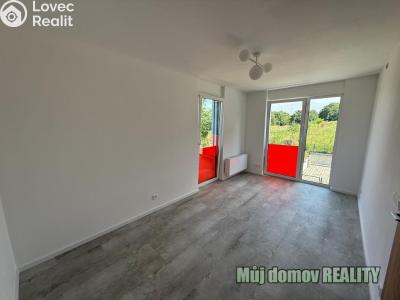 Оренда квартири 3+KK Praha 10, Strašnice, Dubečská č. 3