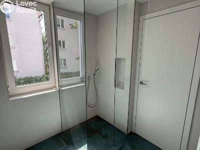 Оренда квартири 3+KK Praha 10, Strašnice, Dubečská č. 5