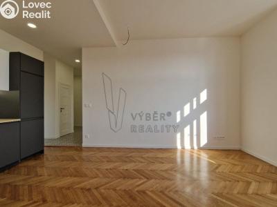 Rent apartment 2+KK Praha, Smolenská č. 4