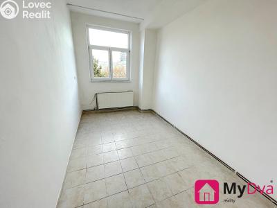 Pronájem bytu 2+1 Znojmo, nám. Armády č. 3