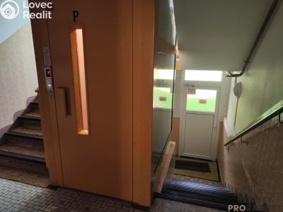 Pronájem bytu 1+1 Chomutov, 17. listopadu č. 17