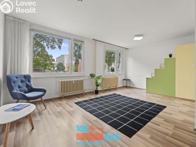 Sale apartment 2+1 Praha, Molákova č. 9