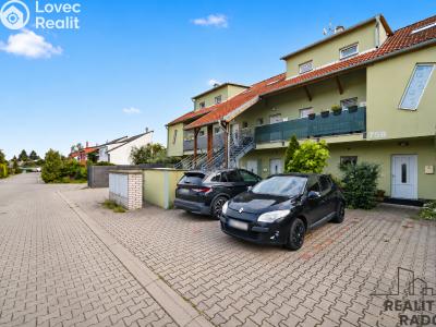 Sale apartment 3+KK Hovorčovice, Řipská č. 4