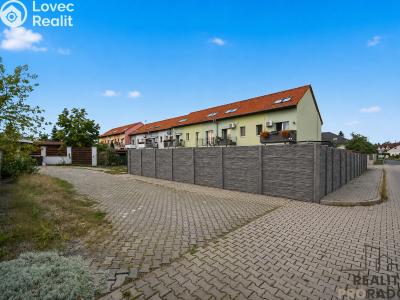 Sale apartment 3+KK Hovorčovice, Řipská č. 25