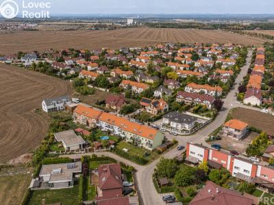 Sale apartment 3+KK Hovorčovice, Řipská č. 27