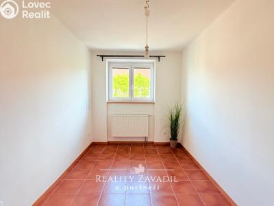 Sale apartment 3+1 Pardubice, Sezemická č. 16