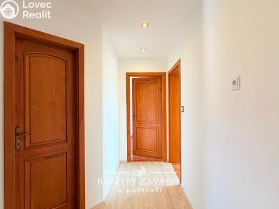 Sale apartment 3+1 Pardubice, Sezemická č. 17