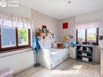 Продаж сімейного будинку Spořice, Luční č. 6