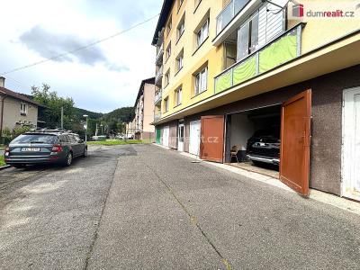 Sale garage Oloví, náměstí Horní č. 3