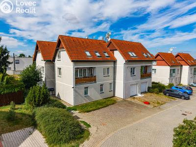 Sale apartment 2+1 Dobřejovice, Sportovní č. 16