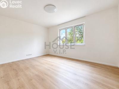 Продаж квартири 3+1 Praha, Sečská č. 4
