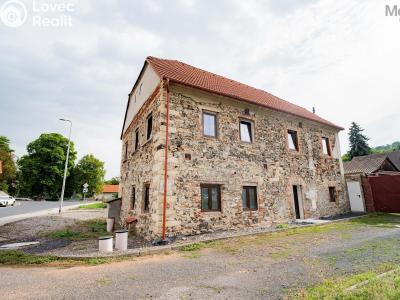 Продаж сімейного будинку Lužice č. 1