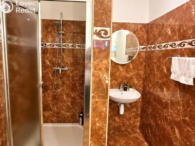 Pronájem obchodního prostoru Mariánské Lázně, Hlavní třída č. 10