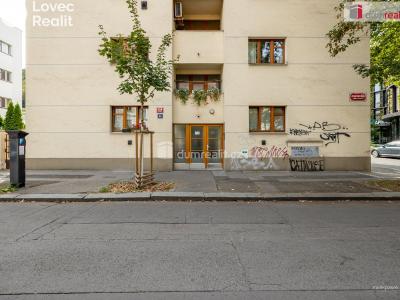 Продажа квартиры 2+1 Praha 8, Pernerova č. 1