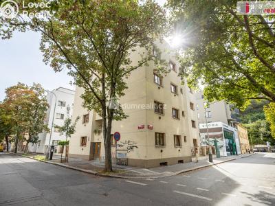 Продажа квартиры 2+1 Praha 8, Pernerova č. 2