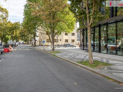 Продажа квартиры 2+1 Praha 8, Pernerova č. 80