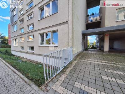 Аренда гаража Praha 10, Názovská č. 5