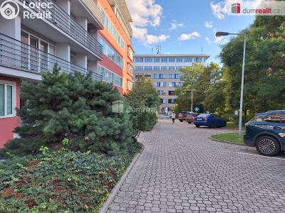 Аренда гаража Praha 10, Názovská č. 6